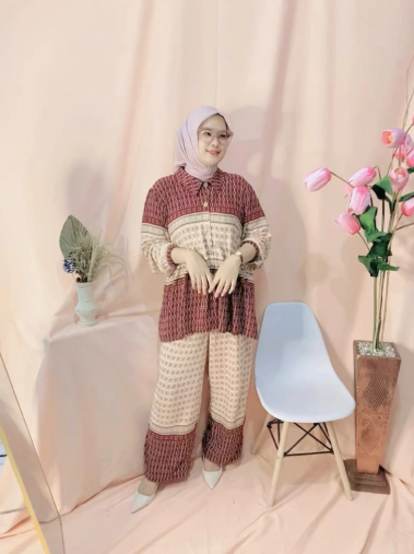 setelan wanita